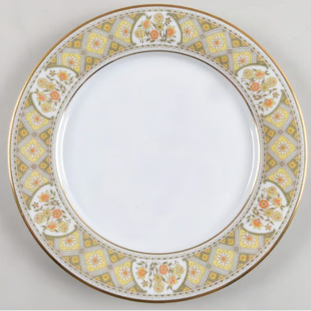 Noritake Aida set of 4 dinner plates ( New, old stock)